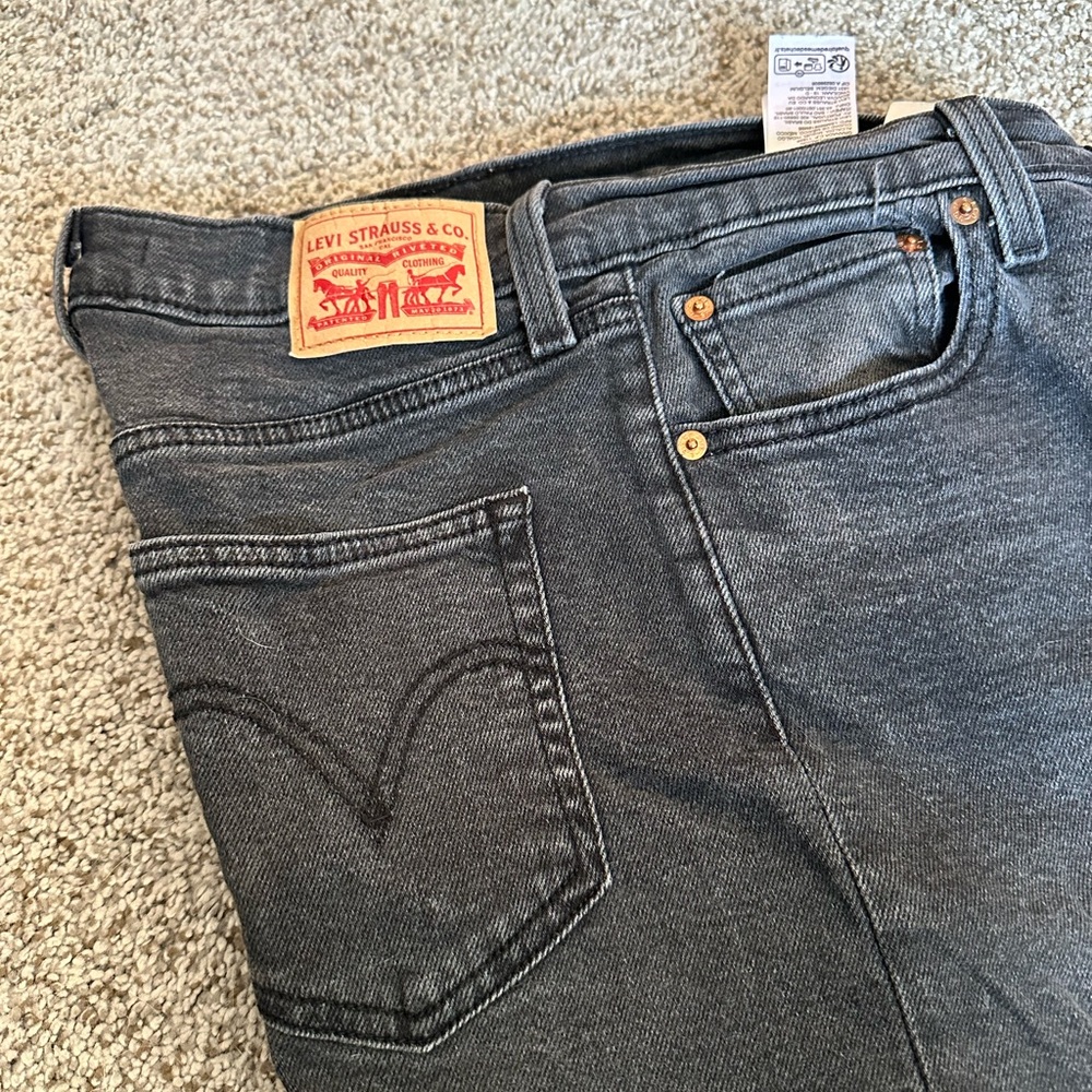 LEVI’S ribcage straight ankle black jeans - women’s size 28/6